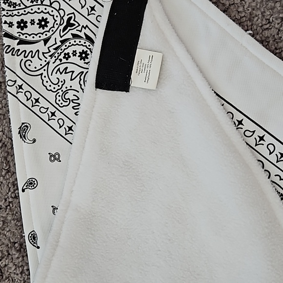 5/$13 Velcro Bandana - Picture 3 of 3